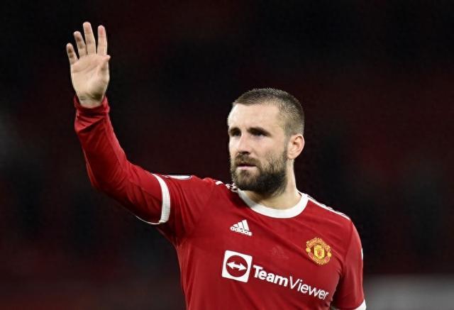 曼联球迷心痛传奇球员再次退役 曼联球迷心痛传奇球员再次退役