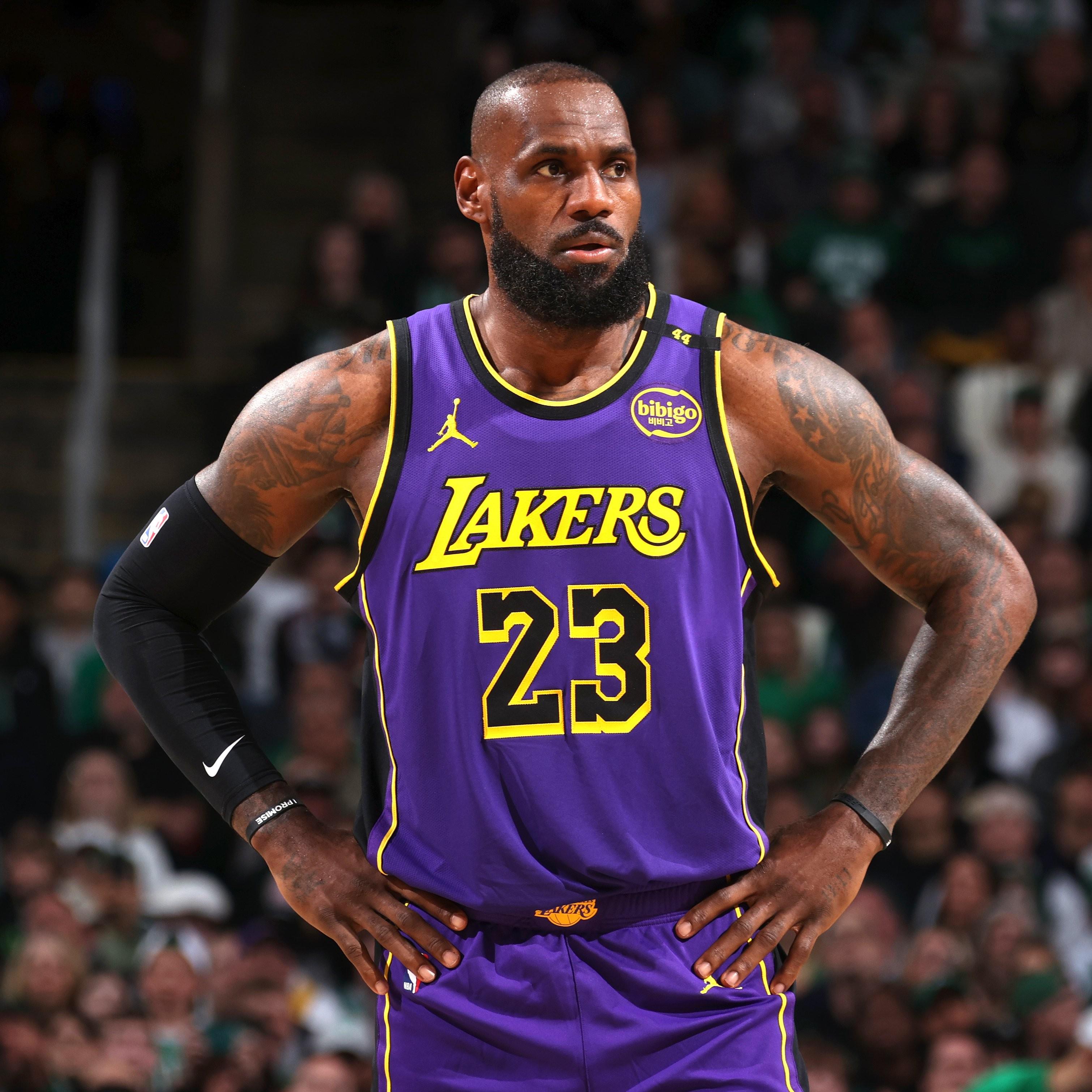 雷火电竞入驻-湖人当家球星因伤缺席下一战生死战