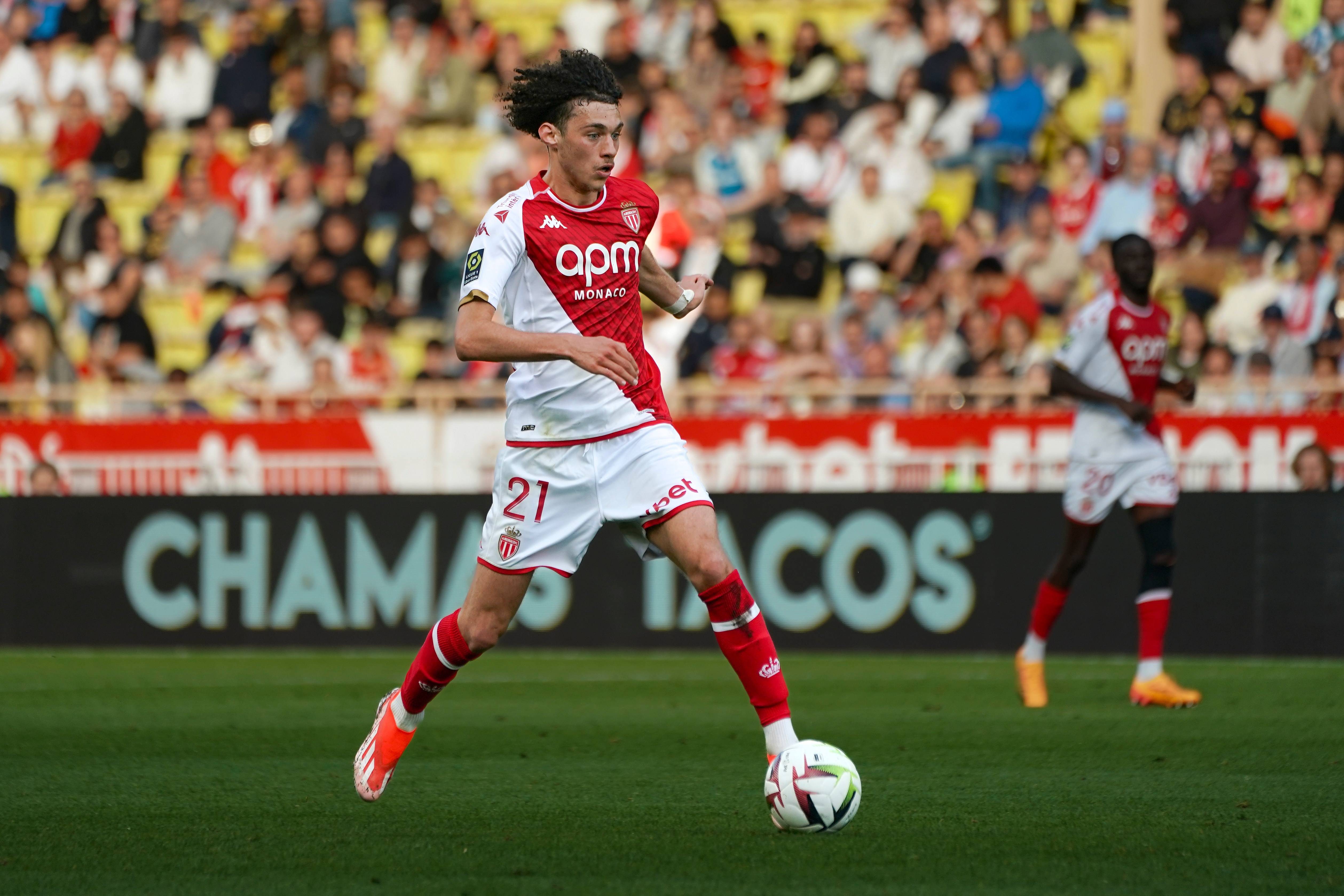 雷火电竞亚洲先驱-包含里尔大比分惨败摩纳哥，后者坚持努力不拔的词条