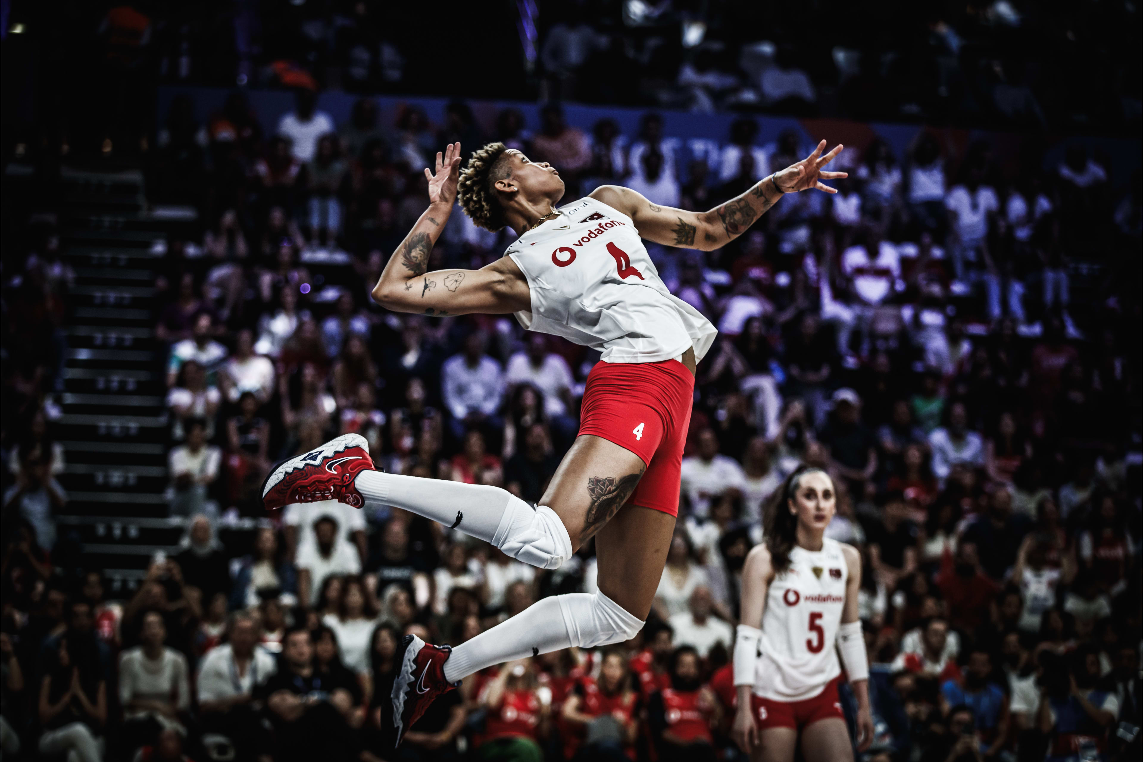 排球选手刷新世界纪录,震撼全场 排球选手刷新世界纪录,震撼全场