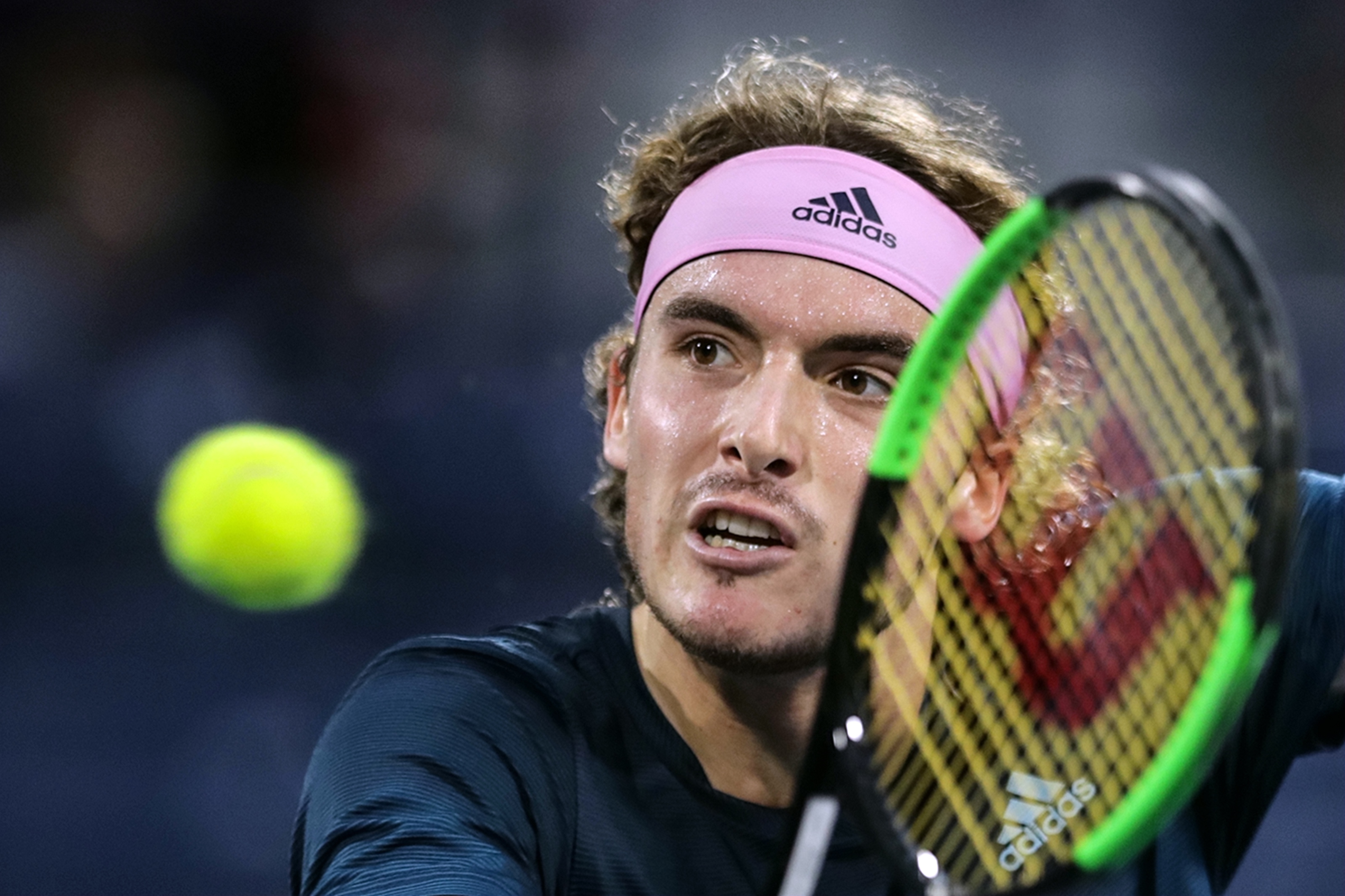 关于年终总决赛轻取拉沃尔杯，西西帕斯状态火热的信息