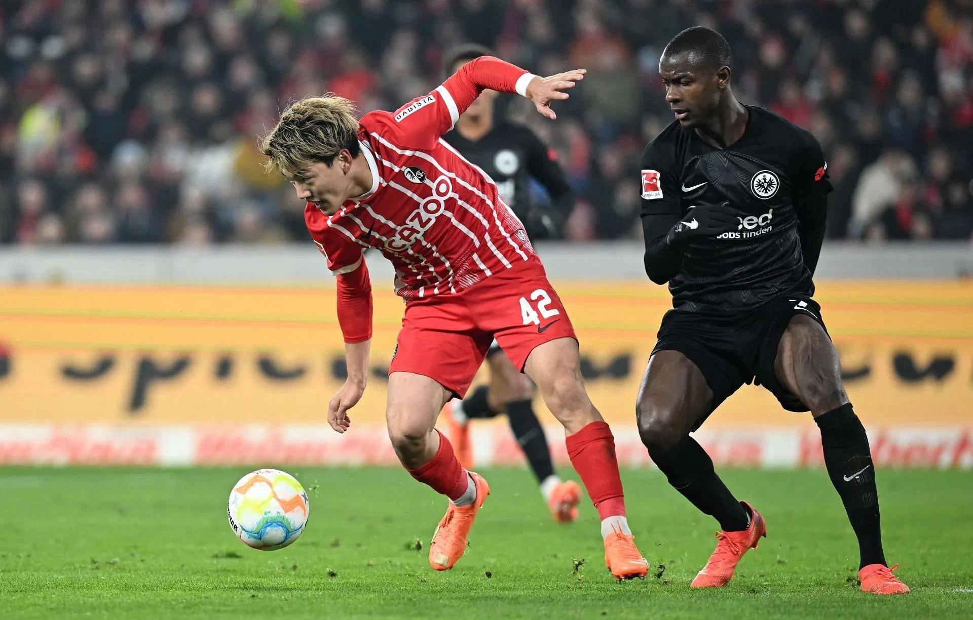 雷火电竞-进攻阵型奏效，队员表现出色取胜