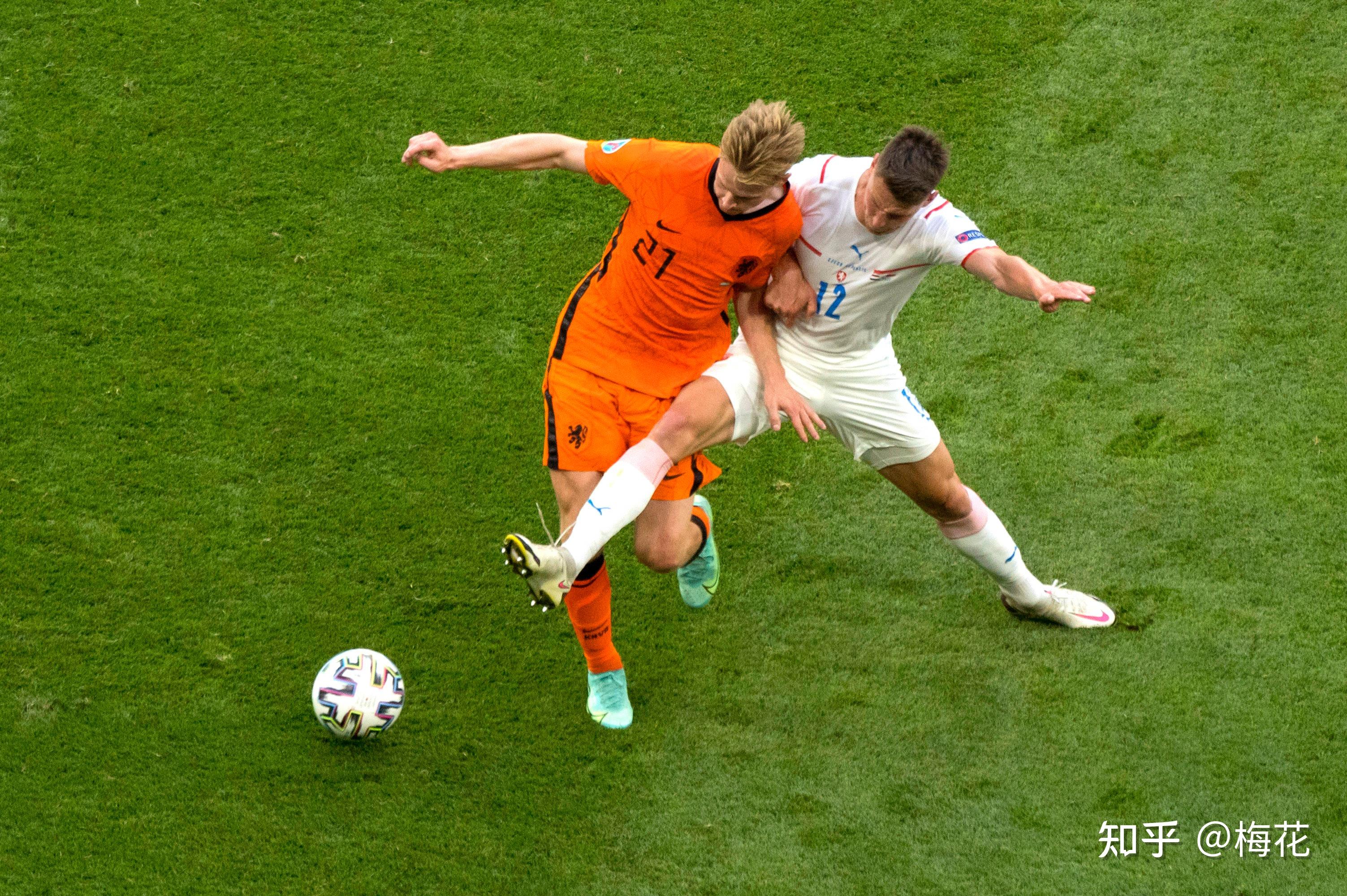 法国队鏖战波兰队，奥恰洛夫带队取胜