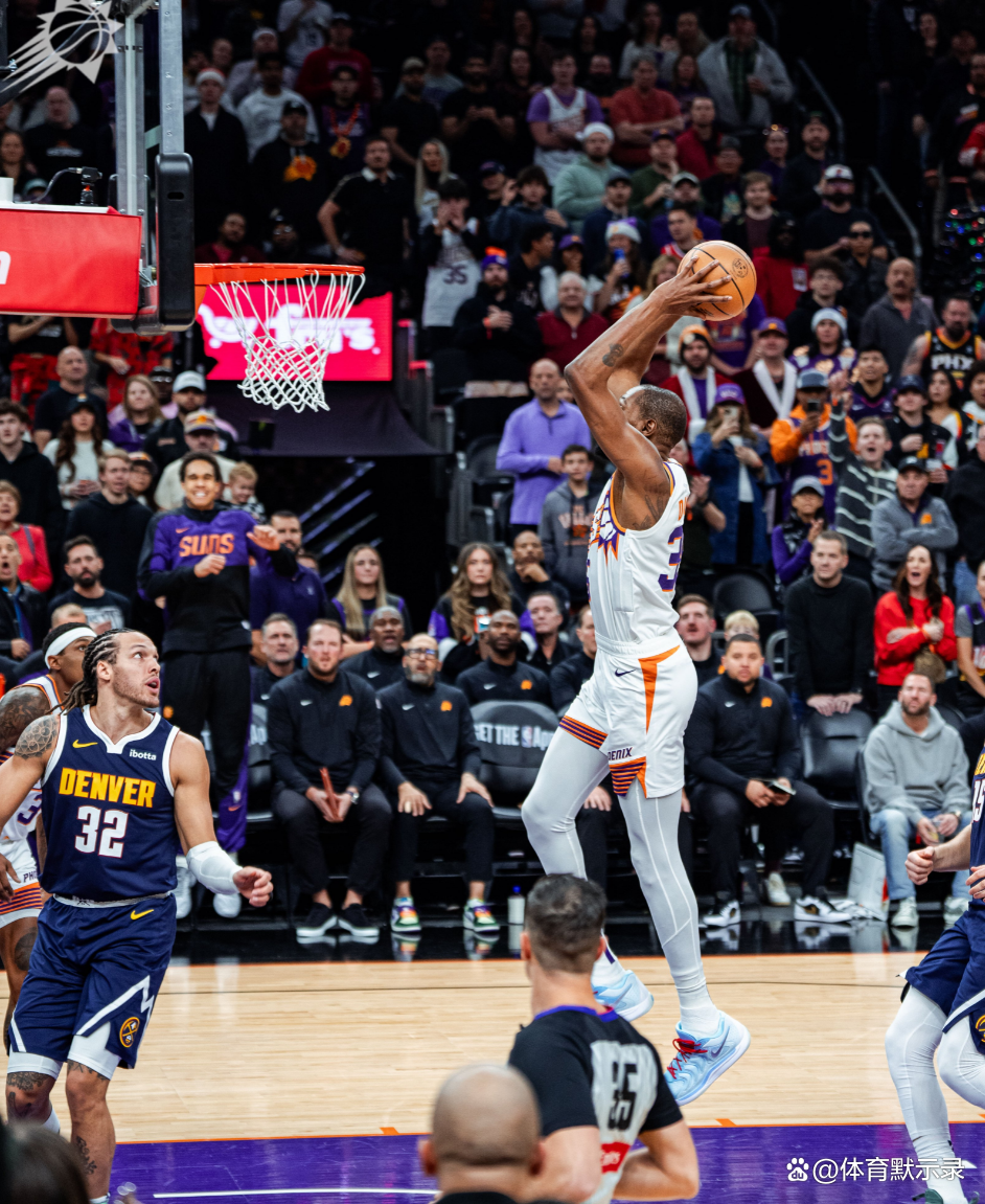 掘金鏖战公牛，浓眉哥扛起全队