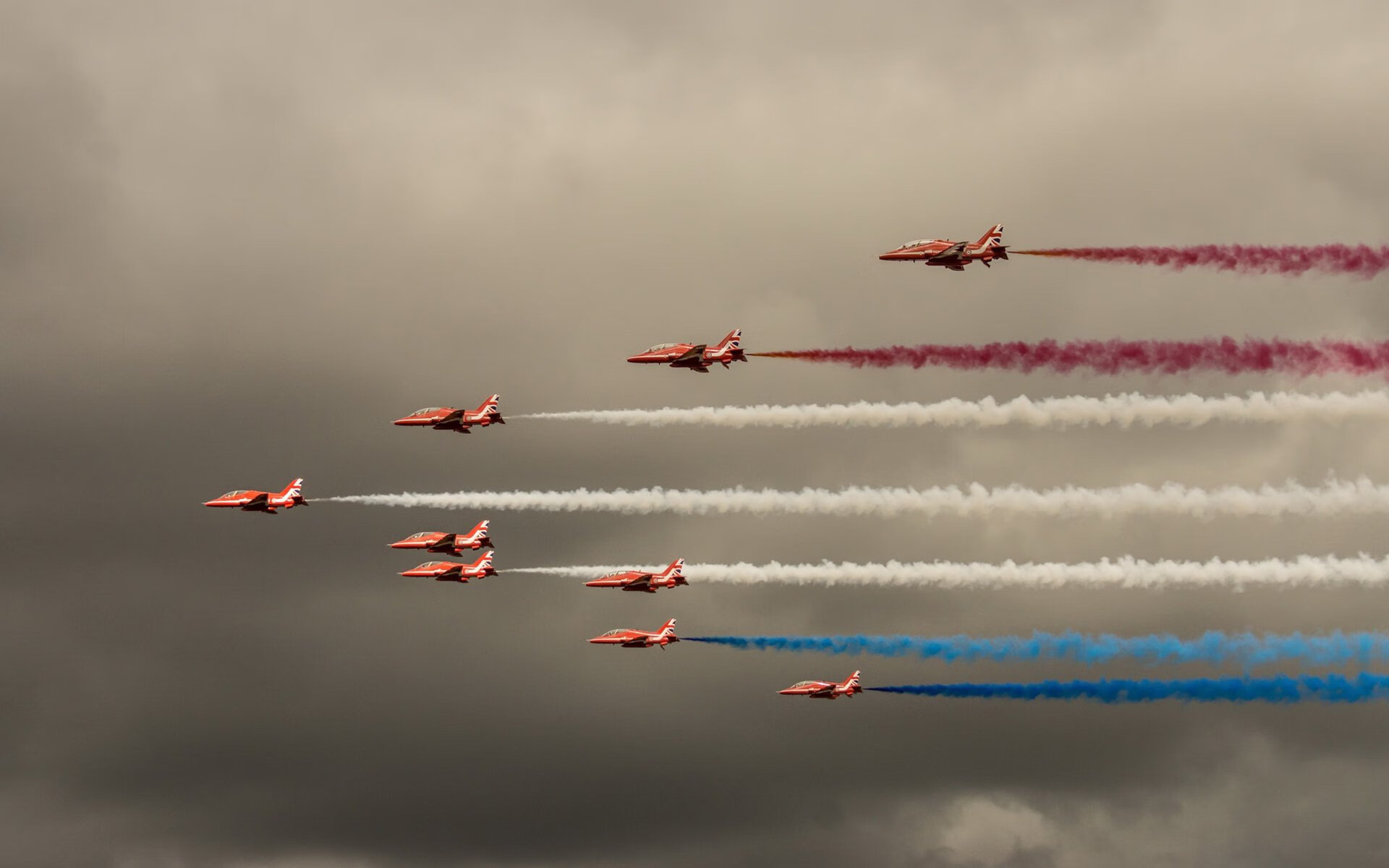 雷火电竞充值-后仰，在天地倾倒的时刻